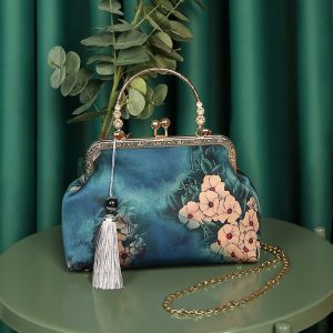 Cheongsam Women's Bag New Style Retro Dignified Atmosphere Chinese Style Elegant Versatile Portable Antique Bag Kiss Lock Bag